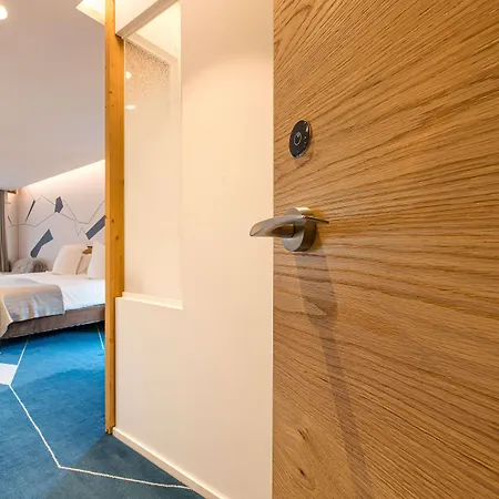 Western Les Saytels 4*