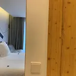 Western Les Saytels Hotel