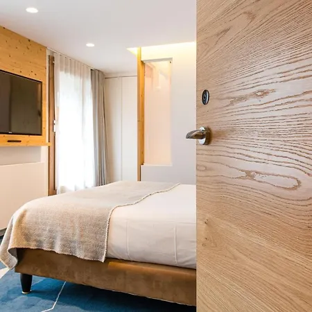 Western Les Saytels Hotel 4*