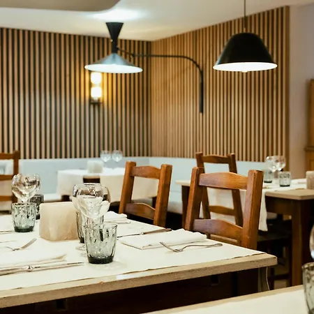 Hotel Western Les Saytels 4*